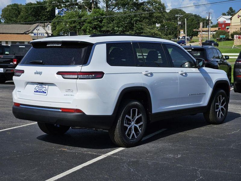 2025 Jeep Grand Cherokee L Limited 4x4Image 6