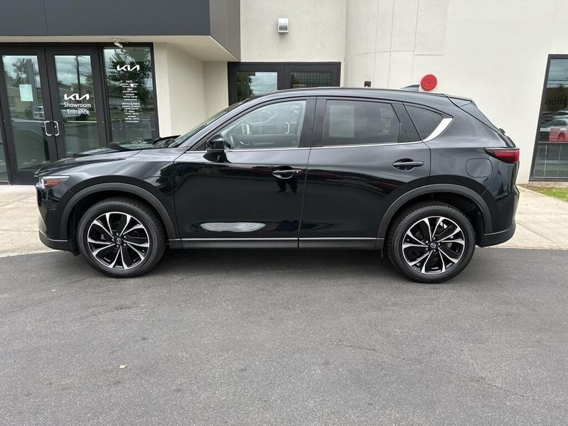 2023 Mazda CX-5 2.5 S Premium PackageImage 8