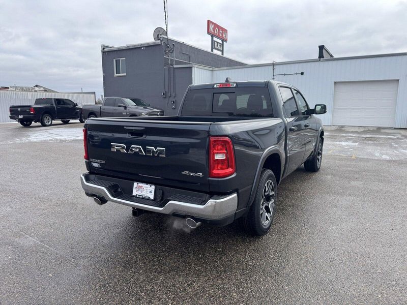 2025 RAM 1500 LaramieImage 8
