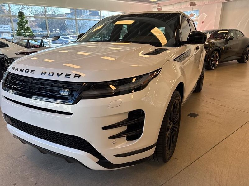 2024 Land Rover Range Rover Evoque DynamicImage 4