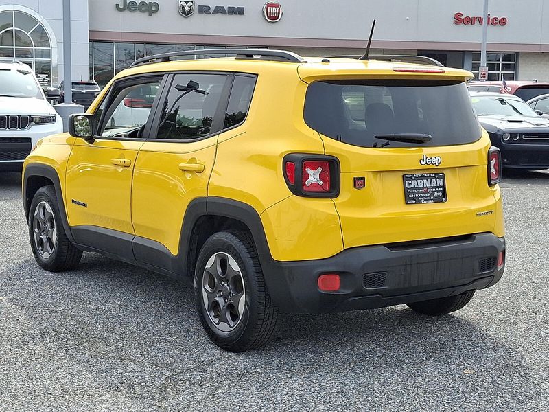 2017 Jeep Renegade Sport photo 3