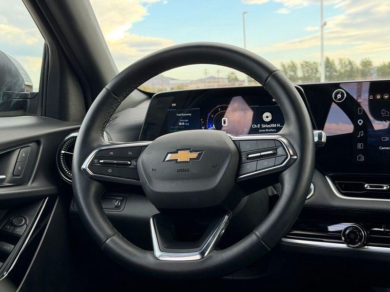 Used 2026 Chevrolet Equinox LTImage 18