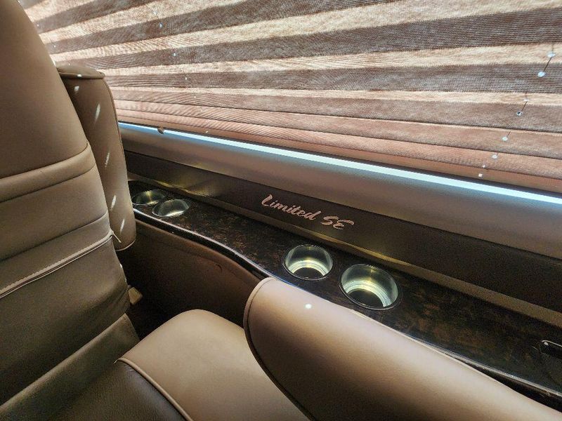 2019 GMC Savana Image 42