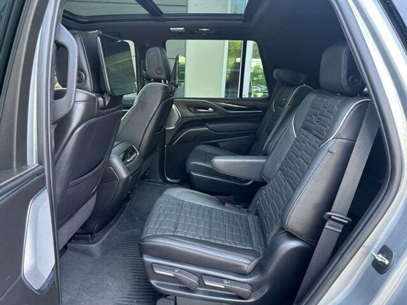 2023 Cadillac Escalade AWD V-Series