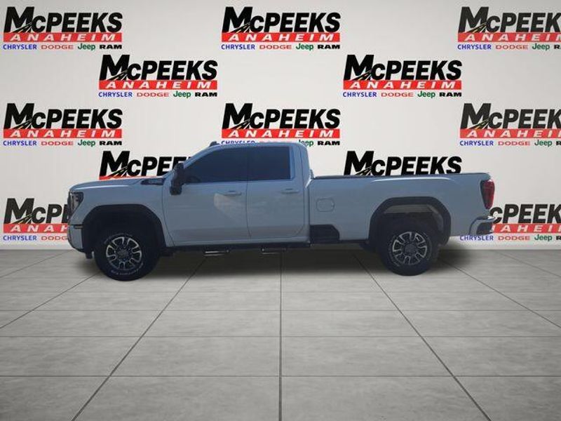 Used 2024 GMC Sierra 2500HD SLEImage 2