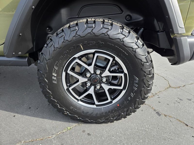 New 2026 Jeep Wrangler 4-door Rubicon