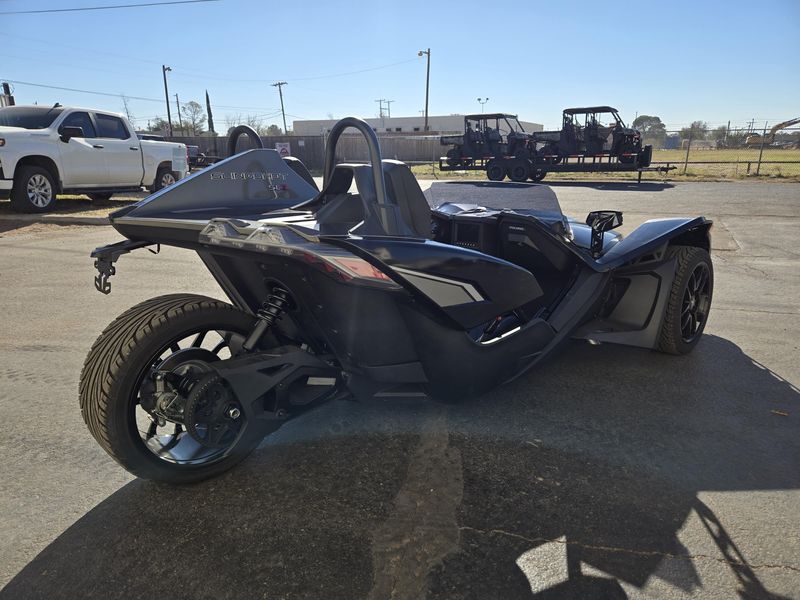 NEW 2025 POLARIS SLINGSHOT SLR AUTODRIVE Image 3