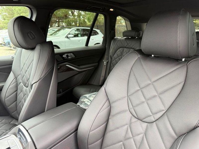 New 2026 BMW X5 xDrive40iImage 19