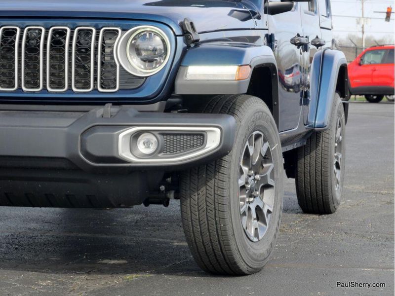 New 2025 Jeep Wrangler 4-door SaharaImage 51
