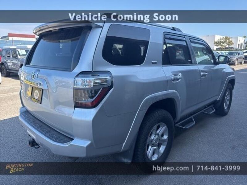 2021 Toyota 4Runner SR5Image 5