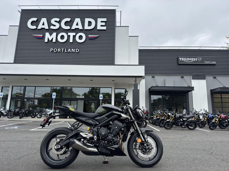 2025 Triumph Street Triple 765 RS - PHANTOM BLACK 