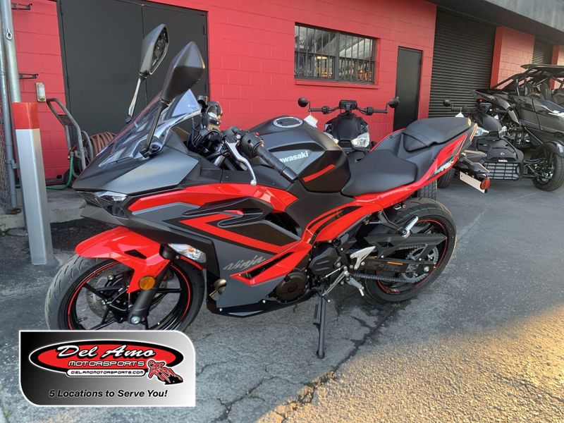 New 2025 Kawasaki NINJA 500 ABS Image 1