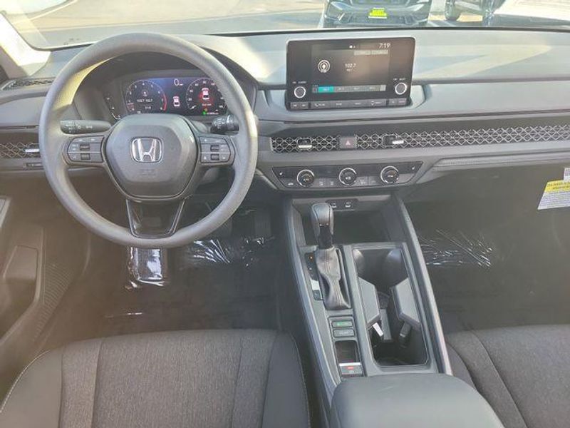 Used 2024 Honda Accord Sedan EX CVT