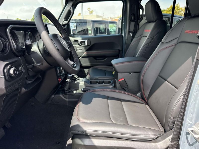 New 2026 Jeep Wrangler 4-door Rubicon X