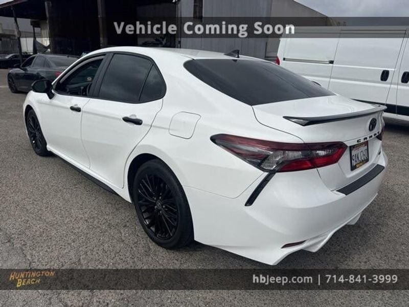 2022 Toyota Camry SE NightshadeImage 7