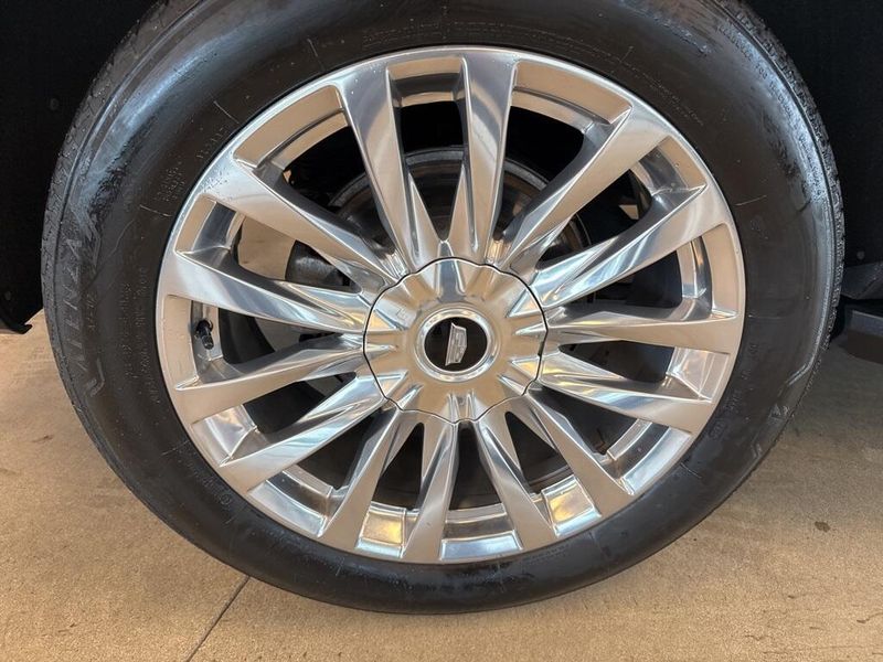 2022 Cadillac Escalade Premium Luxury