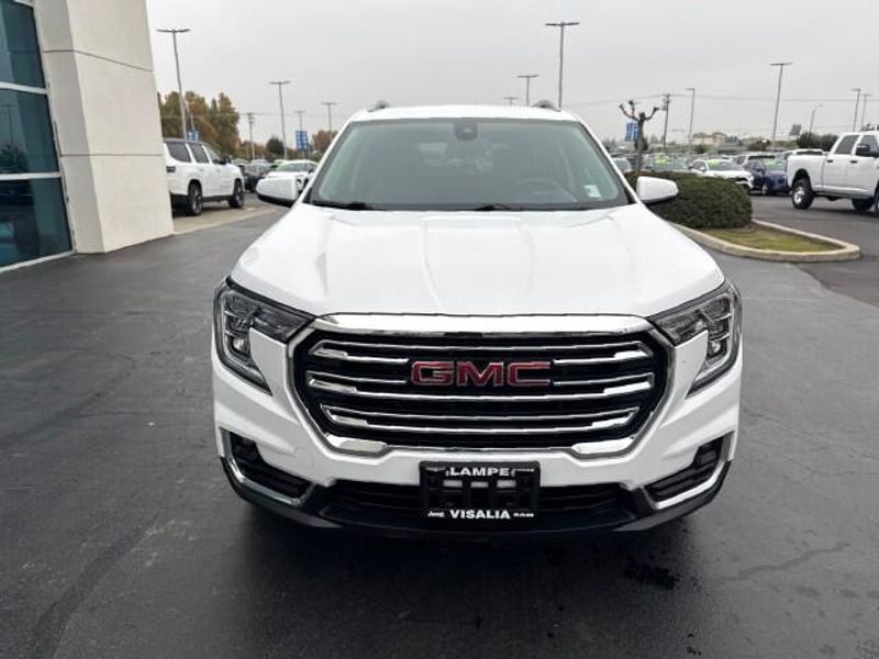 2024 Gmc Terrain SLT photo 3
