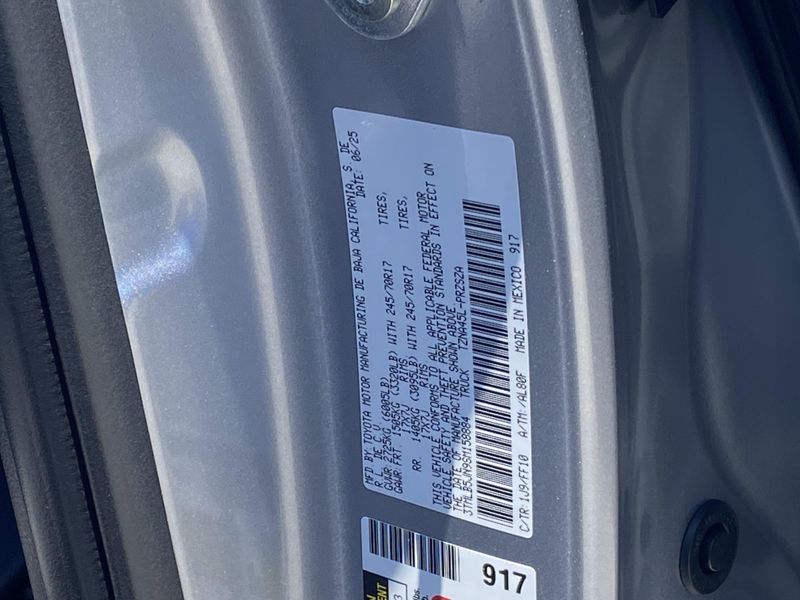 New 2025 Toyota Tacoma SR5Image 20