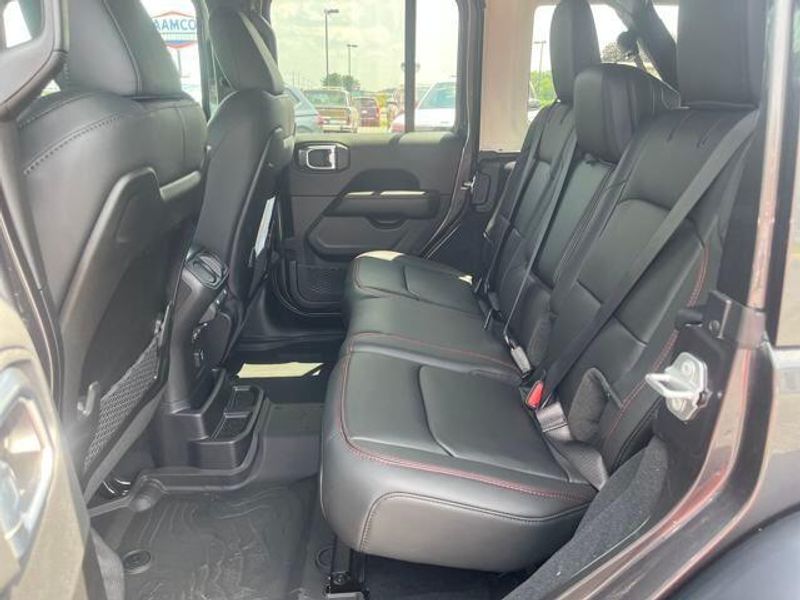 2025 Jeep Wrangler 4-door Rubicon