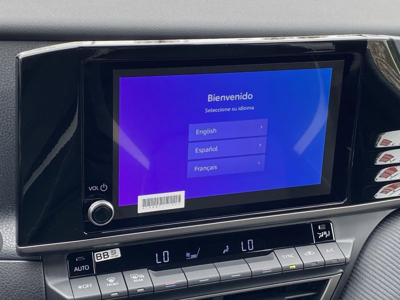 New 2025 Toyota Camry SEImage 15