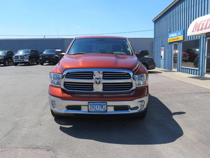 2013 RAM 1500 SLT 4x4 4dr Crew Cab 5.5 ft. SB PickupImage 4