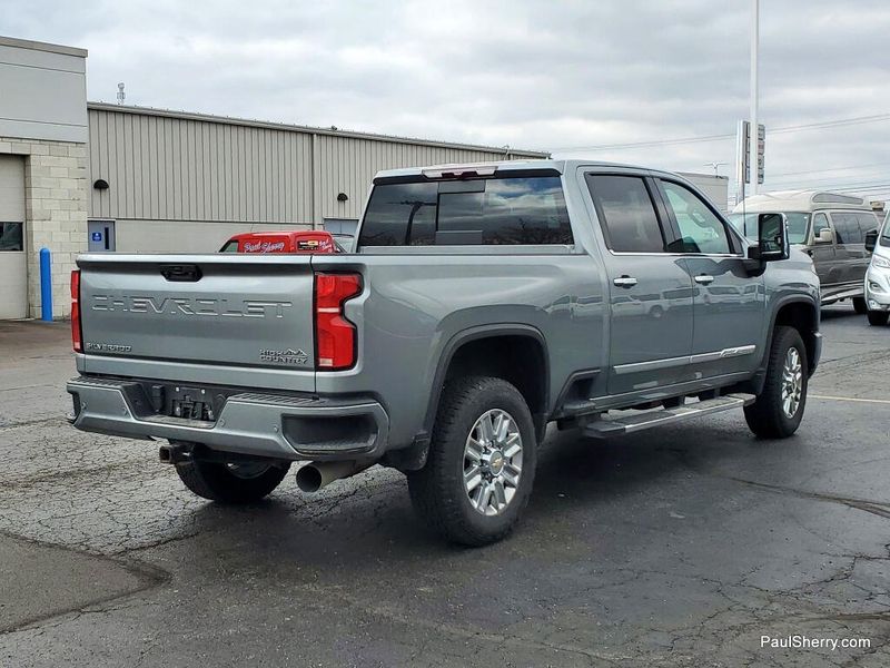 Used 2024 Chevrolet Silverado 2500HD High Country