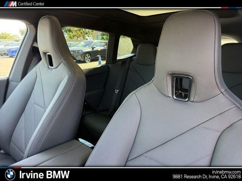 Used 2026 BMW iX xDrive60Image 22