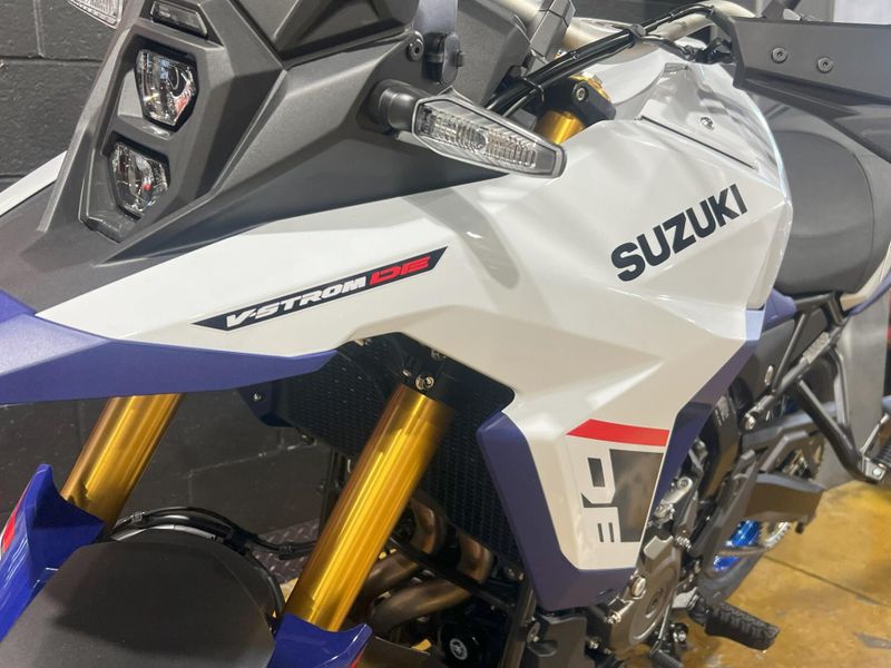 New 2025 Suzuki V-STROM 800DE ADVENTURE Image 10