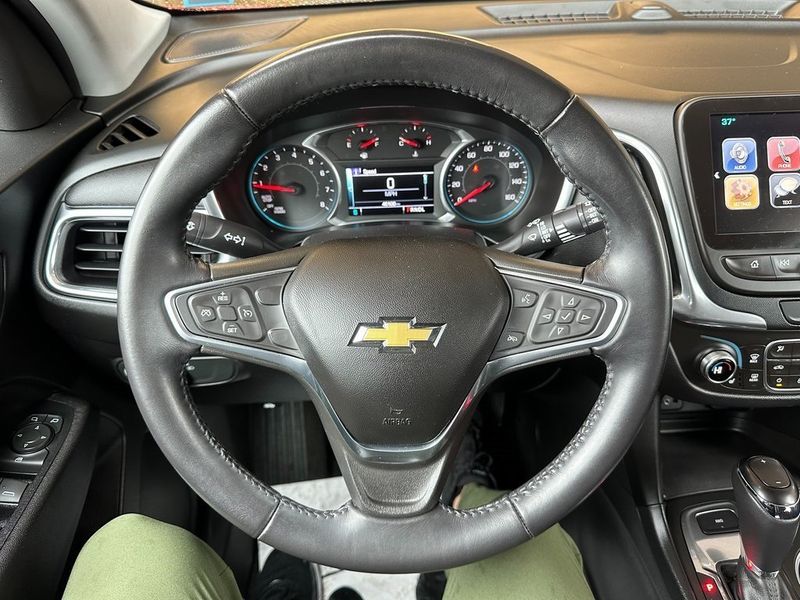 2018 Chevrolet Equinox LTImage 2