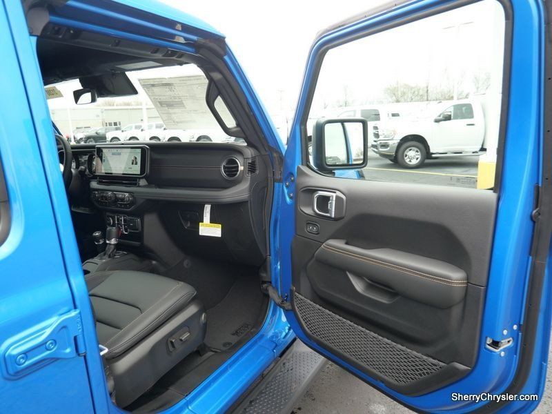 2024 Jeep Wrangler 4-door SaharaImage 37