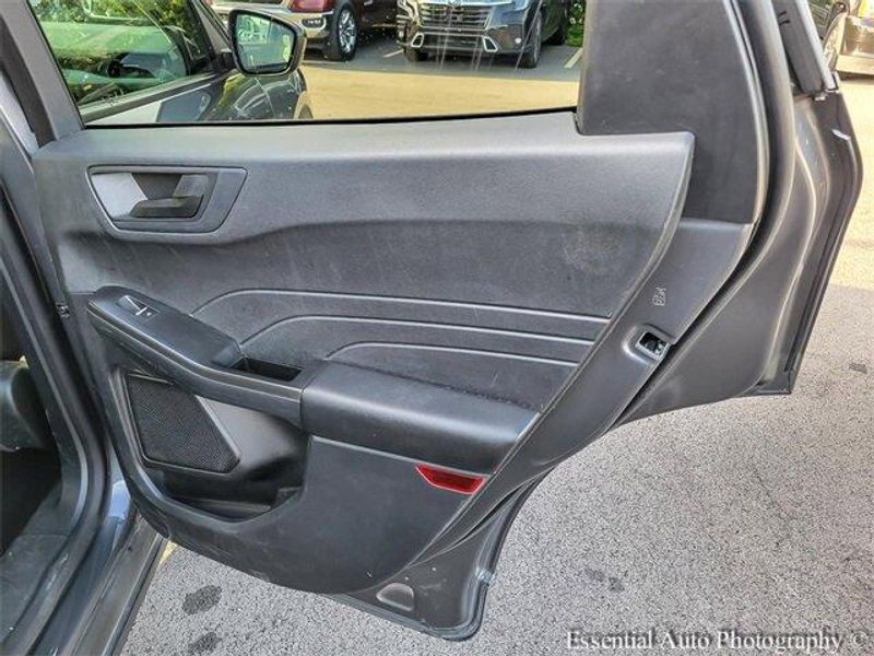 2022 Ford Escape SE photo 24