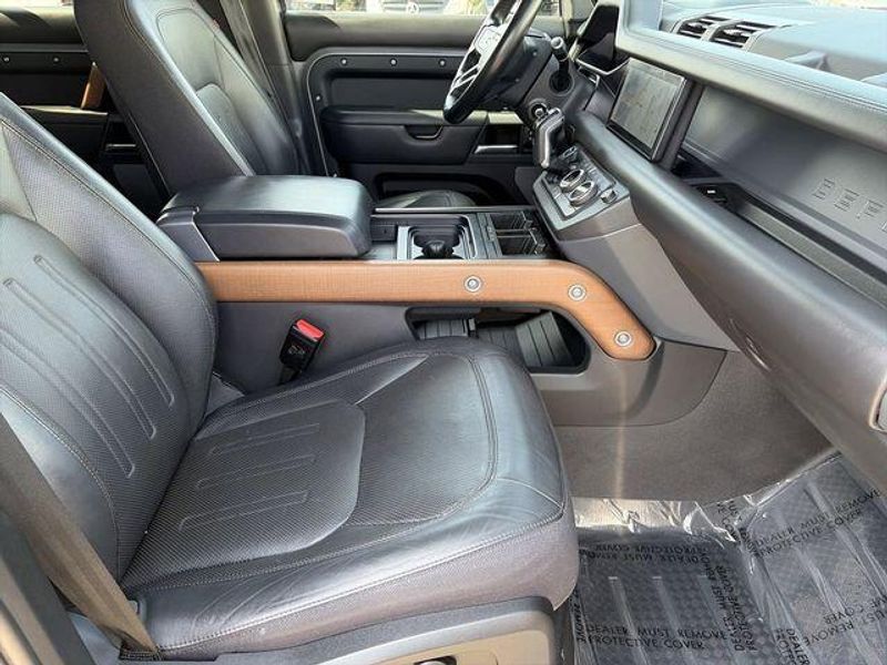 Used 2021 Land Rover Defender XImage 12