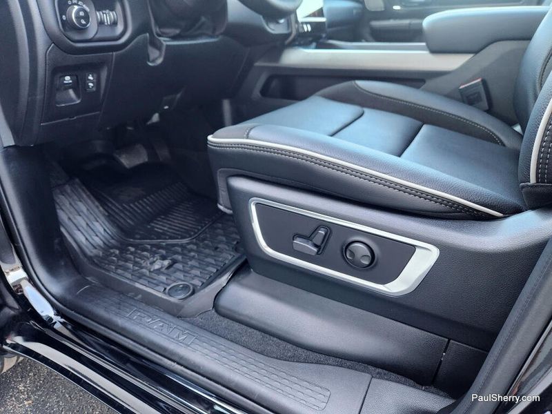 New 2026 RAM 1500 Laramie Crew Cab 4x4 5'7' Box