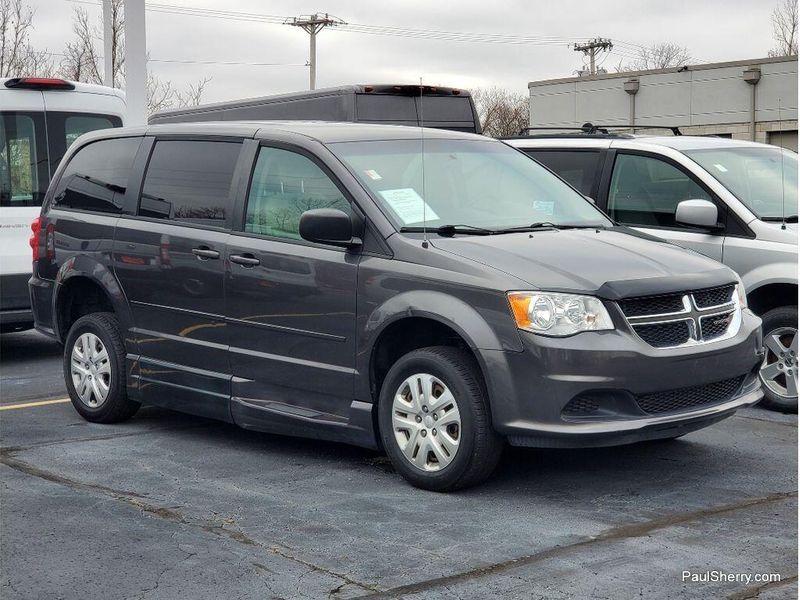 Used 2015 Dodge Grand Caravan SE