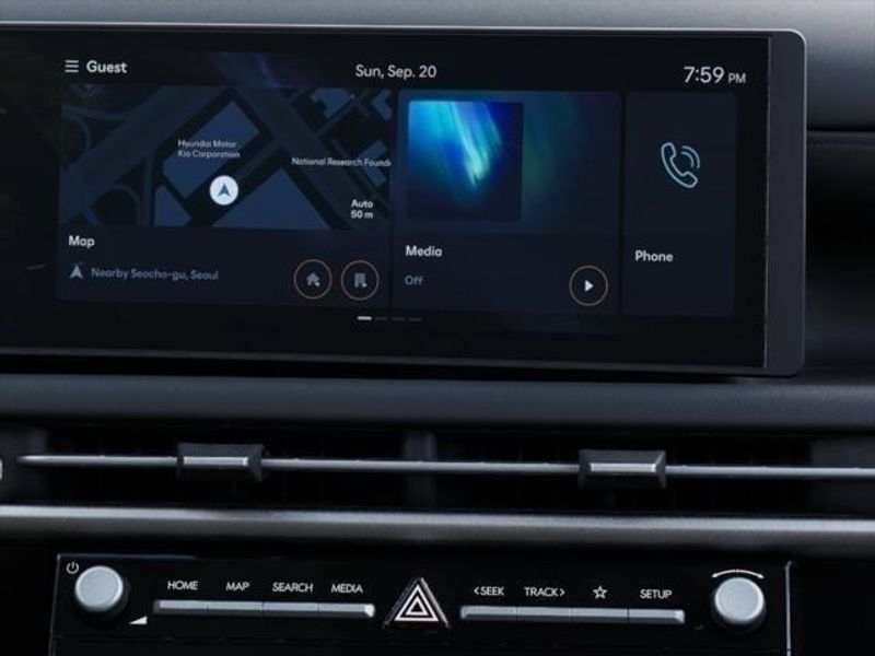 New 2025 Hyundai Tucson Hybrid LimitedImage 13