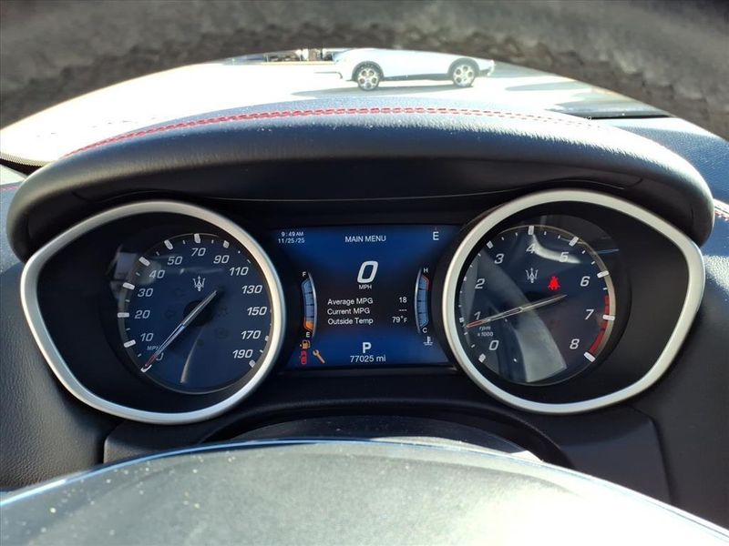 Used 2018 Maserati Ghibli Image 17