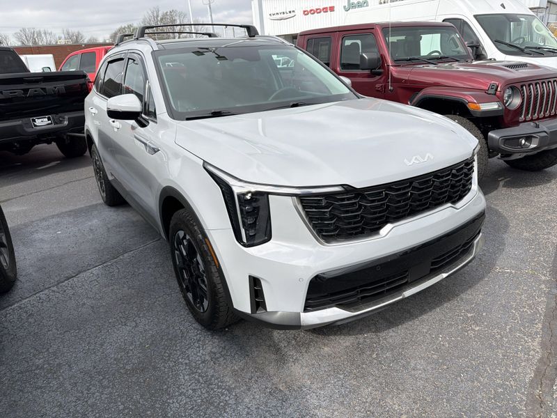 Used 2024 Kia Sorento SImage 4