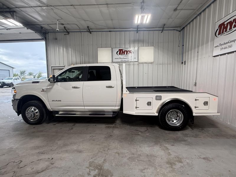 Used 2022 RAM 3500 LaramieImage 11
