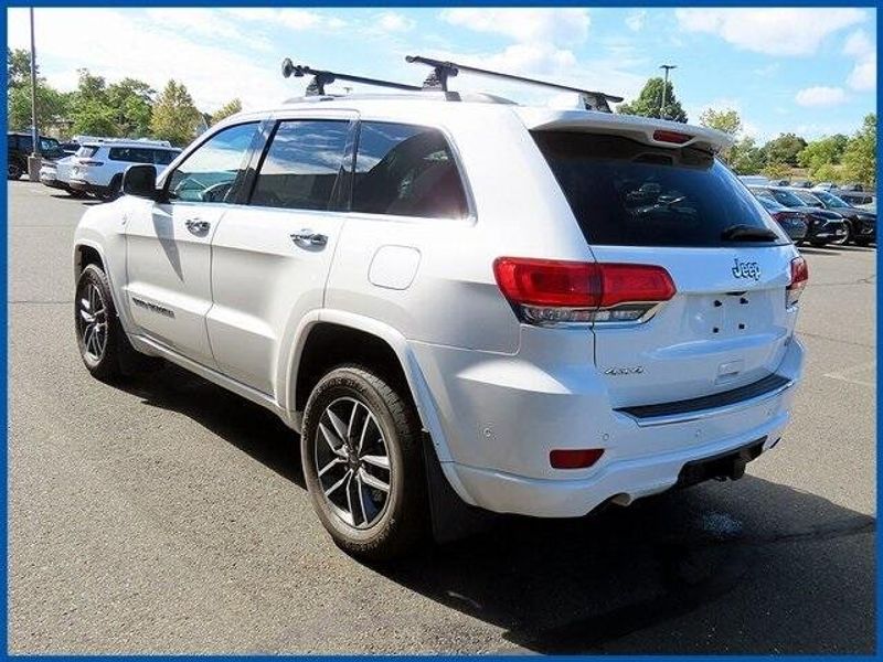 2019 Jeep Grand Cherokee Overland photo 4