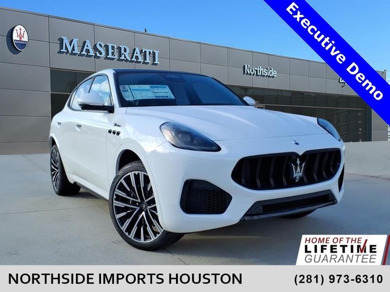 New 2025 Maserati Grecale ModenaImage 1