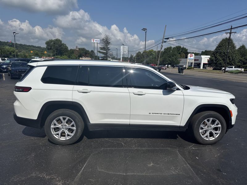 2022 Jeep Grand Cherokee Limited photo 5