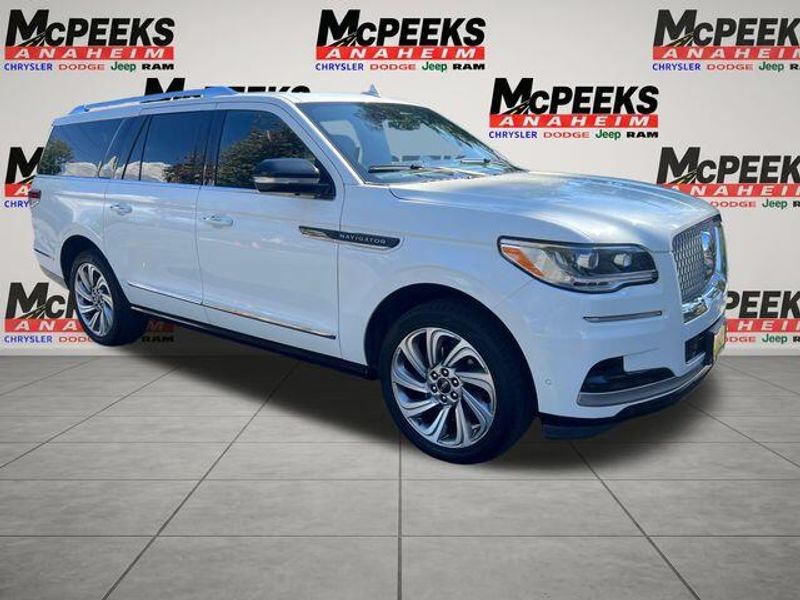 Used 2022 Lincoln Navigator ReserveImage 7