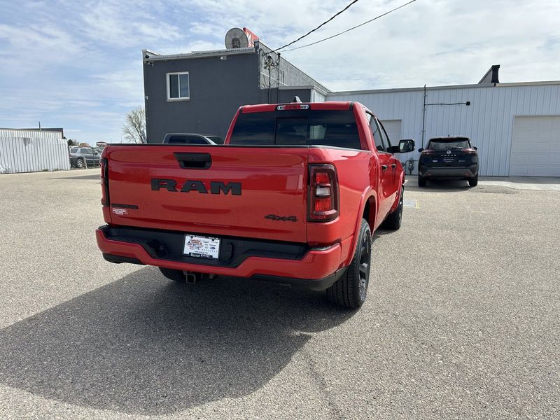 2025 RAM 1500 Big Horn Crew Cab 4x4 5