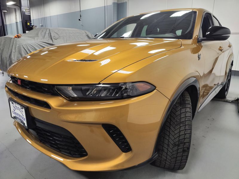 Used 2024 Dodge Hornet R/T eAWD Blacktop w/Track PkgImage 6