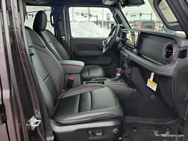 New 2026 Jeep Wrangler 4-door Moab 392