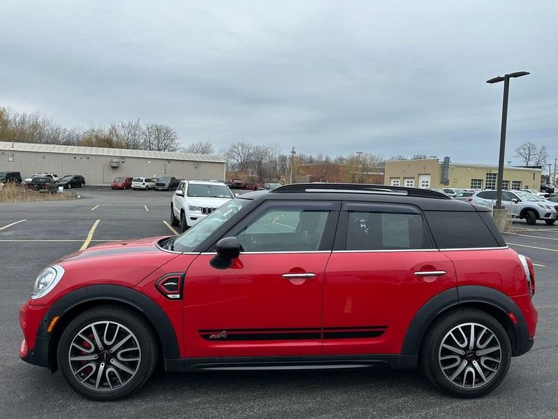 2018 MINI Countryman BaseImage 9