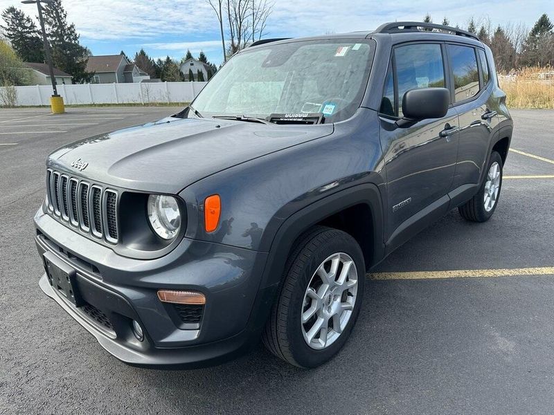 2022 Jeep Renegade LatitudeImage 10