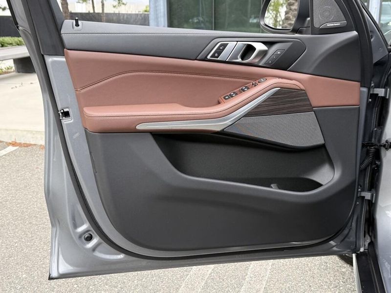 2025 BMW X5 sDrive40iImage 19