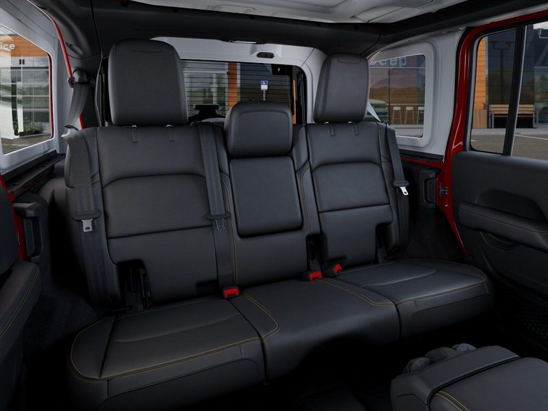 New 2026 Jeep Wrangler 4-door SaharaImage 35