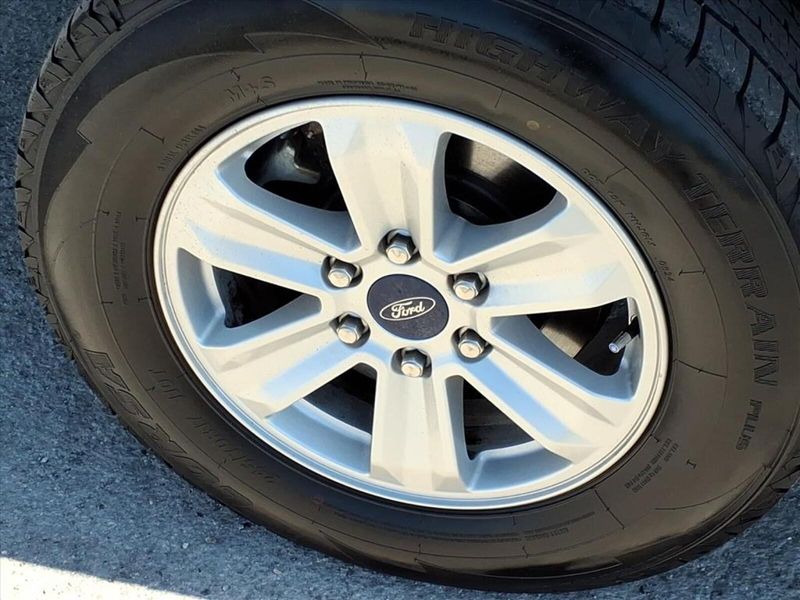 2020 Ford F-150 XLT photo 10